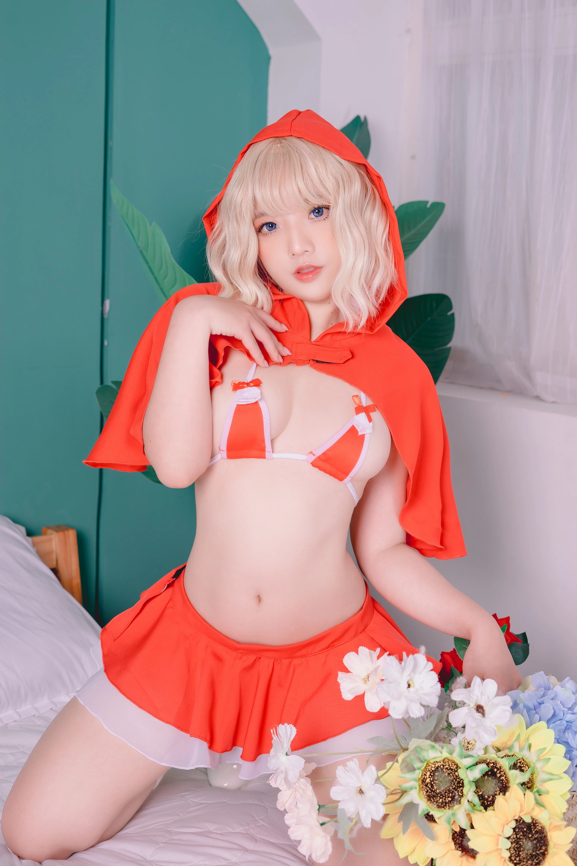 Messie Huang – NO.033 Red Hood 1